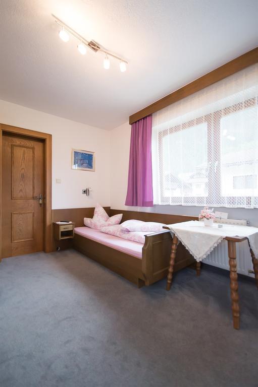 Hotel Haus Alpengruss à Sölden Chambre photo
