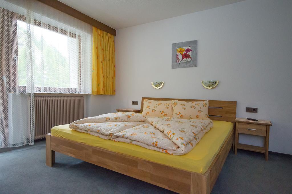 Hotel Haus Alpengruss à Sölden Chambre photo