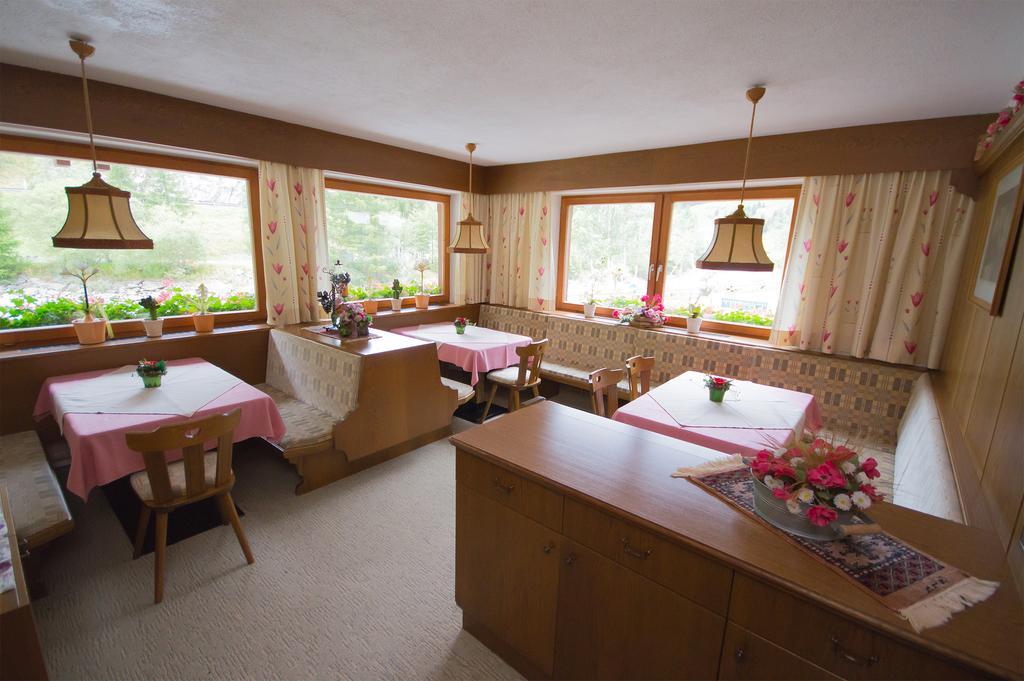 Hotel Haus Alpengruss à Sölden Extérieur photo
